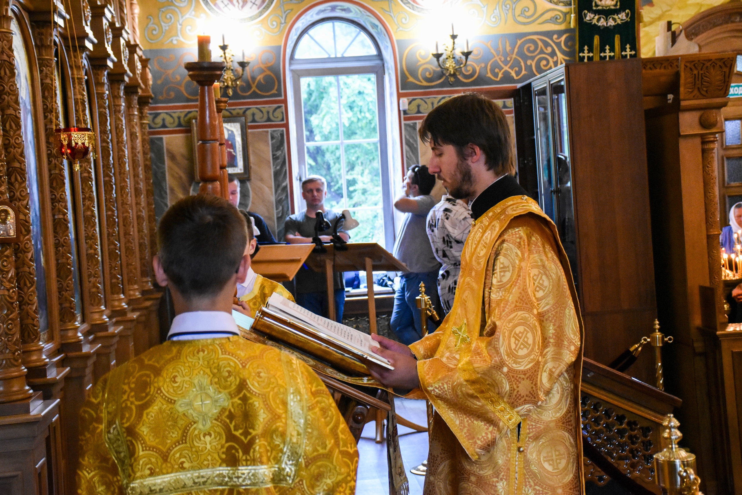 Священник Алексей Стенечкин